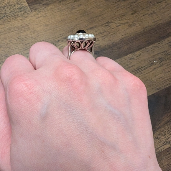 Tiffany Ziegfeld Onyx and Pearl Cocktail Ring - Picture 7 of 8
